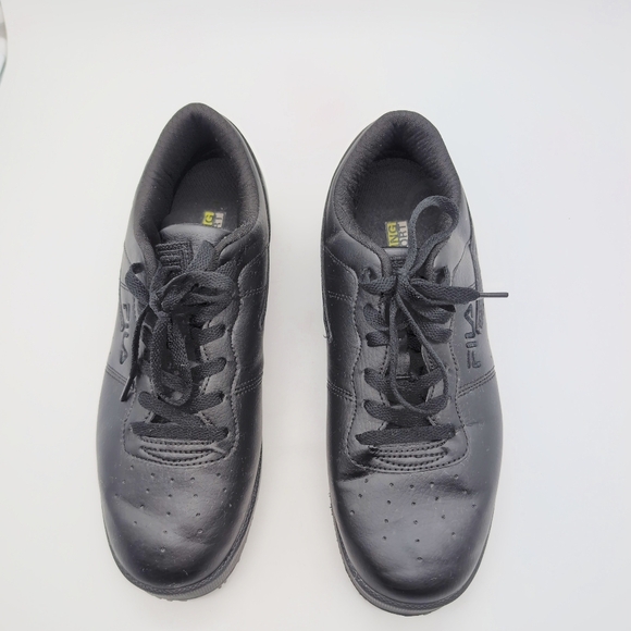 Fila Black Sneakers Sz 11 Sleek Minimalist Design Working Comfort Shoes - Picture 3 of 11